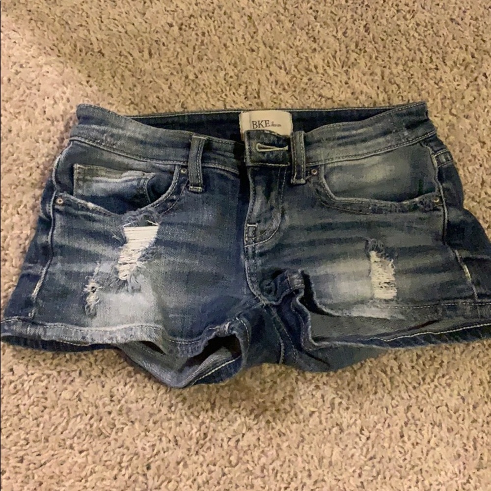 Bke low rise shorts